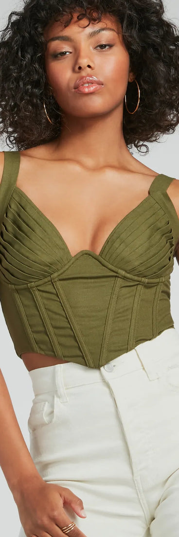 The waist-defining bodice style of the Everyday Allure Plunging Linen Corset Top is perfect for making a statement with your outfit and provides the boning, molded cups, or lace-up details that capture the corset trend.