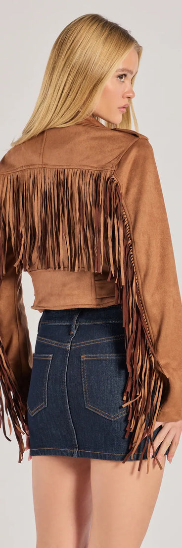 
Upgrade your style game for 2025 with the Western Chic Flair Faux Suede Fringe Moto Jacket in camel, perfect for any fashion-forward wardrobe.